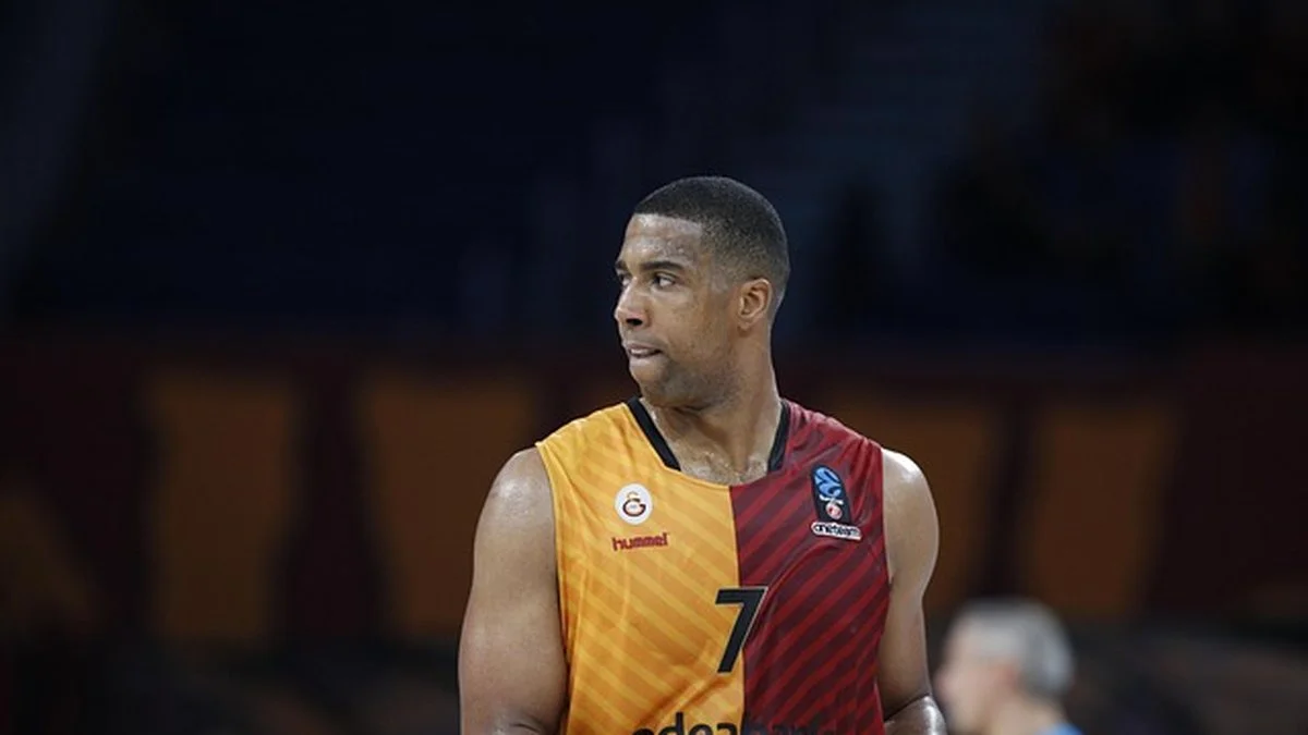 WNBA奖项追踪：阿贾·威尔逊的领先为何仍难撼动